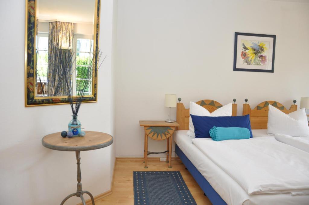 Hotel Zwei Laender Apolda Zewnętrze zdjęcie